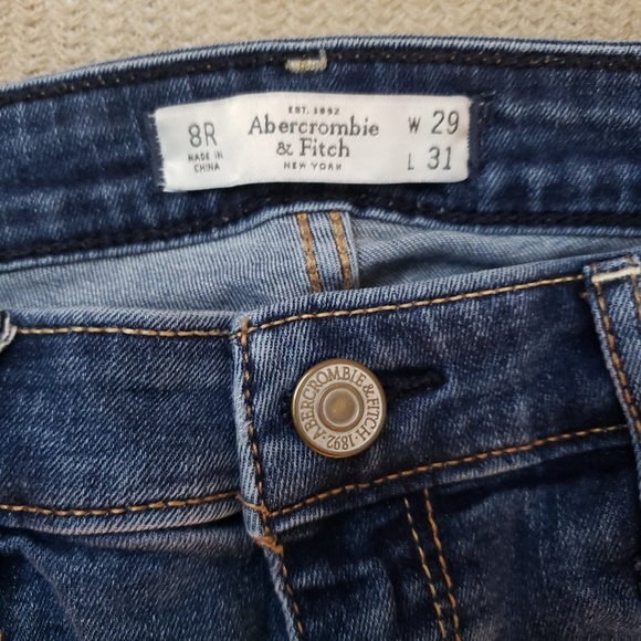 High Rise Jeans - Picture 3 of 4